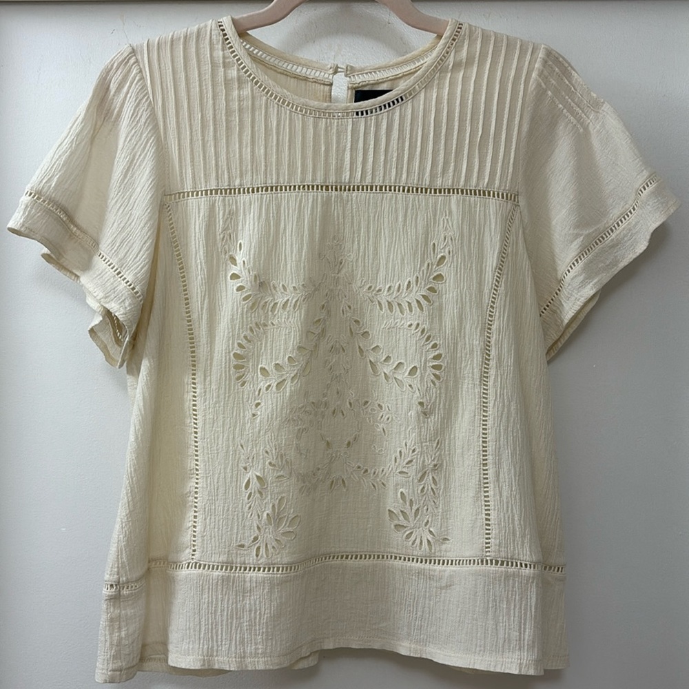 Anthropologie MAEVE  Size M embroidered blouse.